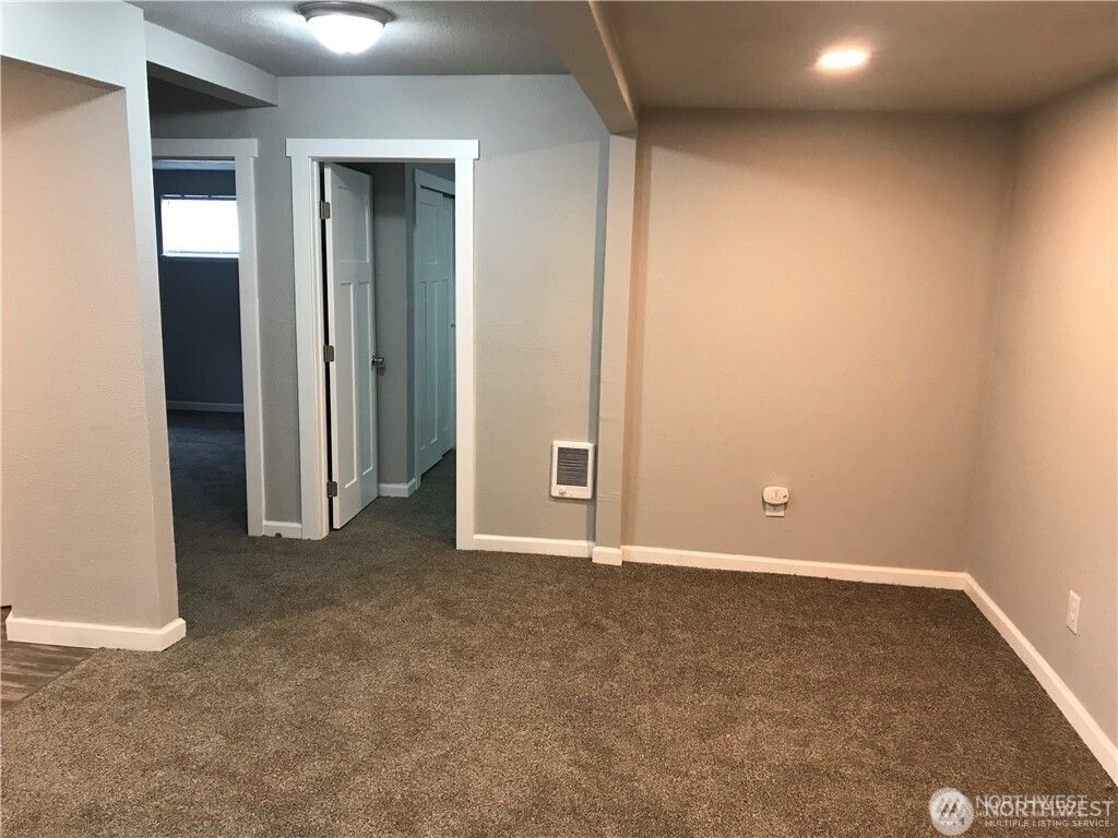 listing image 9366385499616177884