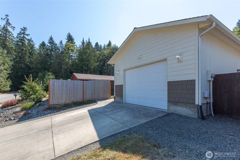 Photo of 1514 W 15th Street, Port Angeles, WA 98363 (MLS # 2424285)