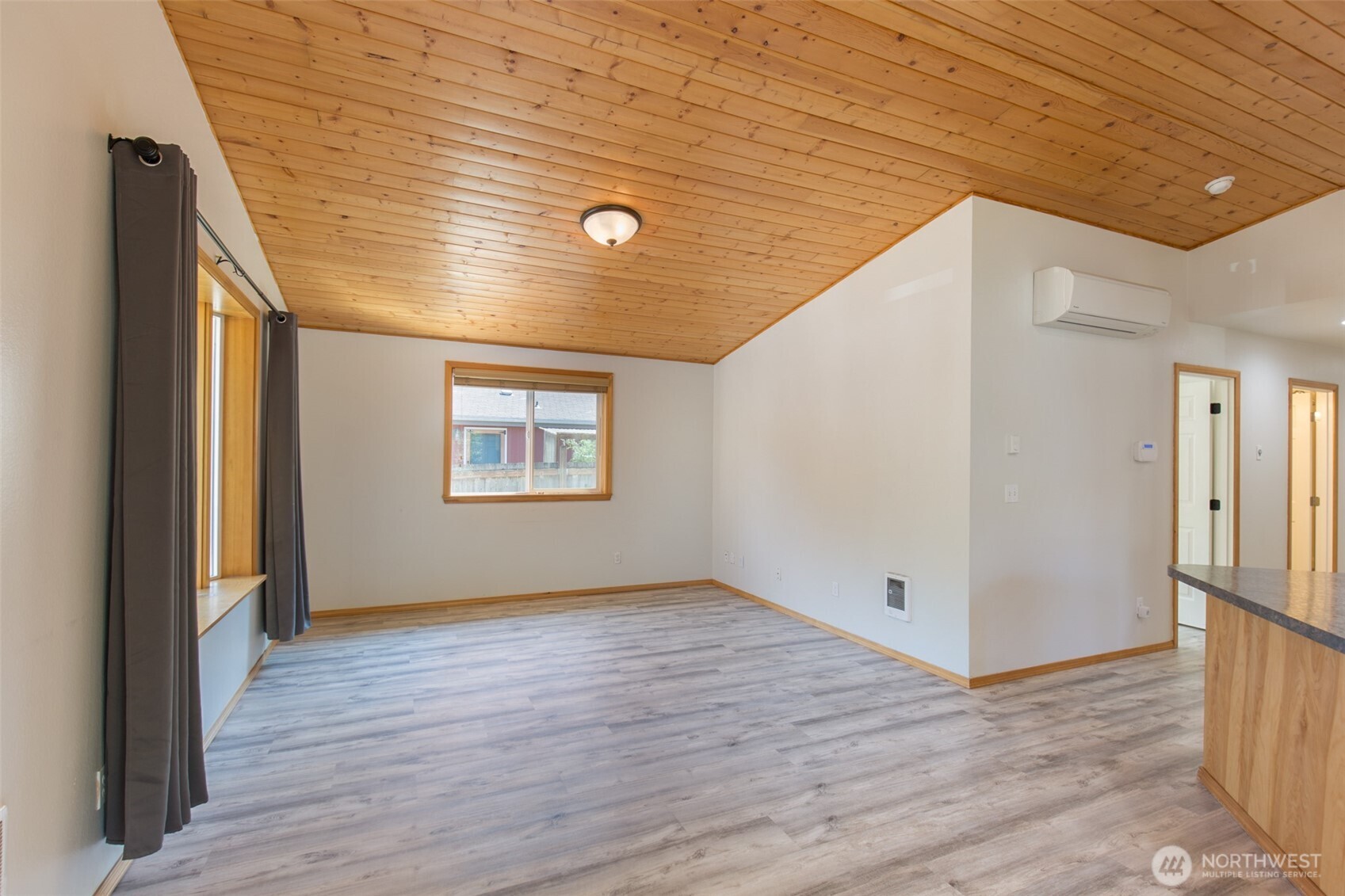 1514 W 15th Street