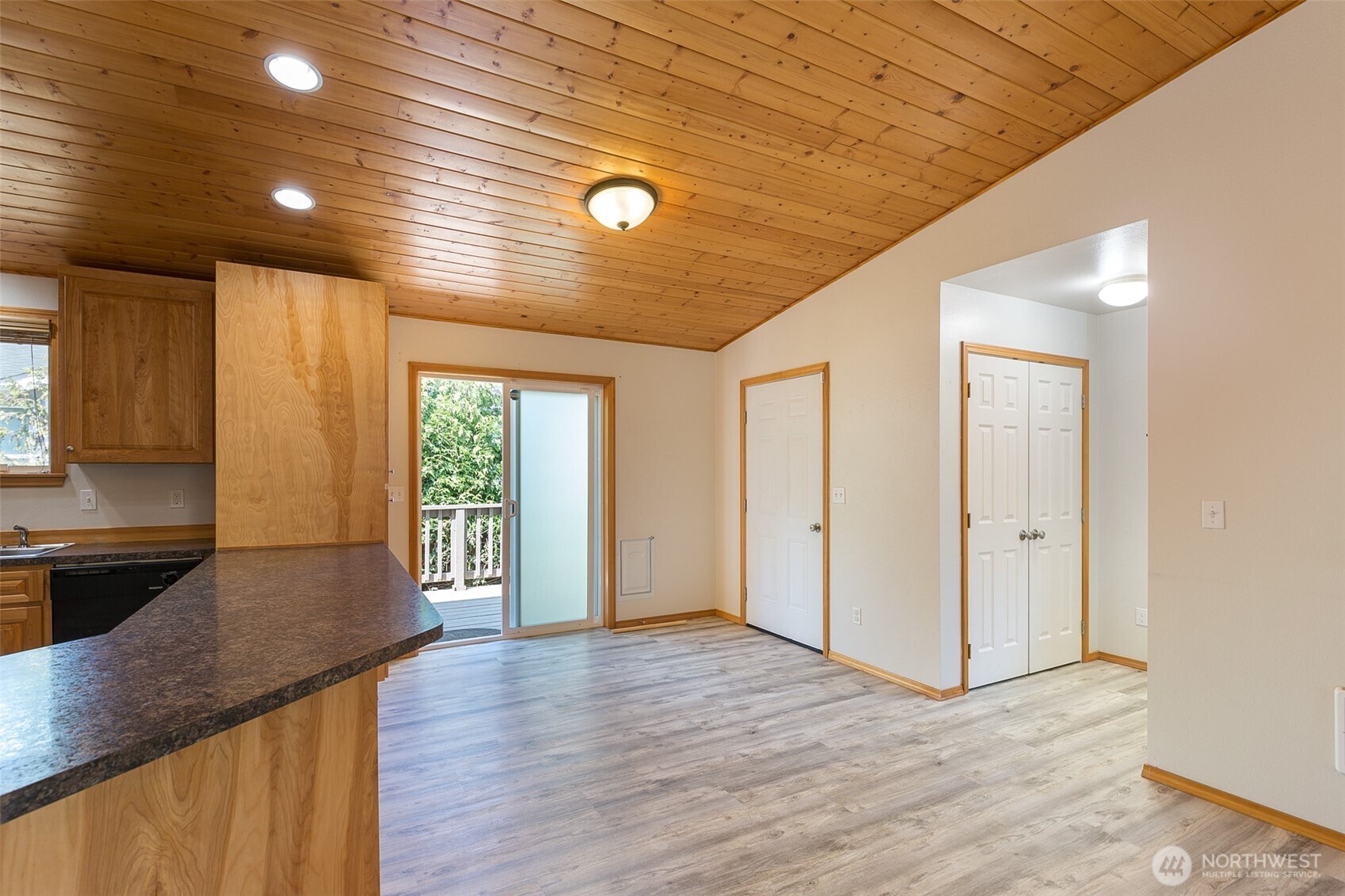 1514 W 15th Street
