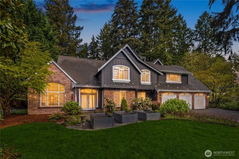 Photo of 10444 SE 22nd Street, Bellevue, WA 98004 (MLS # 2583041)