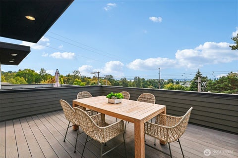 Photo of 8710 112th Avenue NE, Kirkland, WA 98033 (MLS # 2578761)