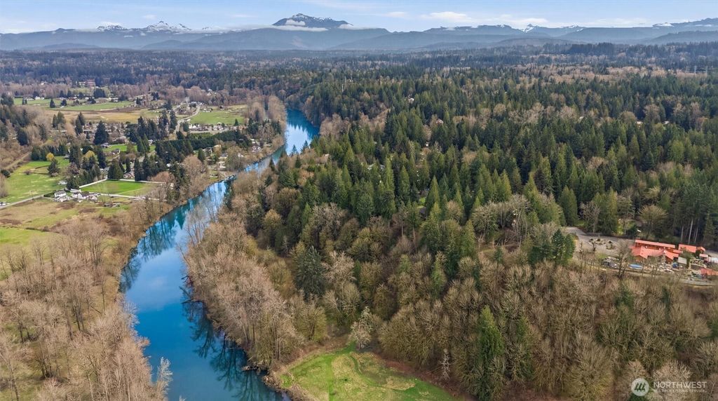 Photo of 13031 27th Street SE, Snohomish, WA 98290 (MLS # 2502632)