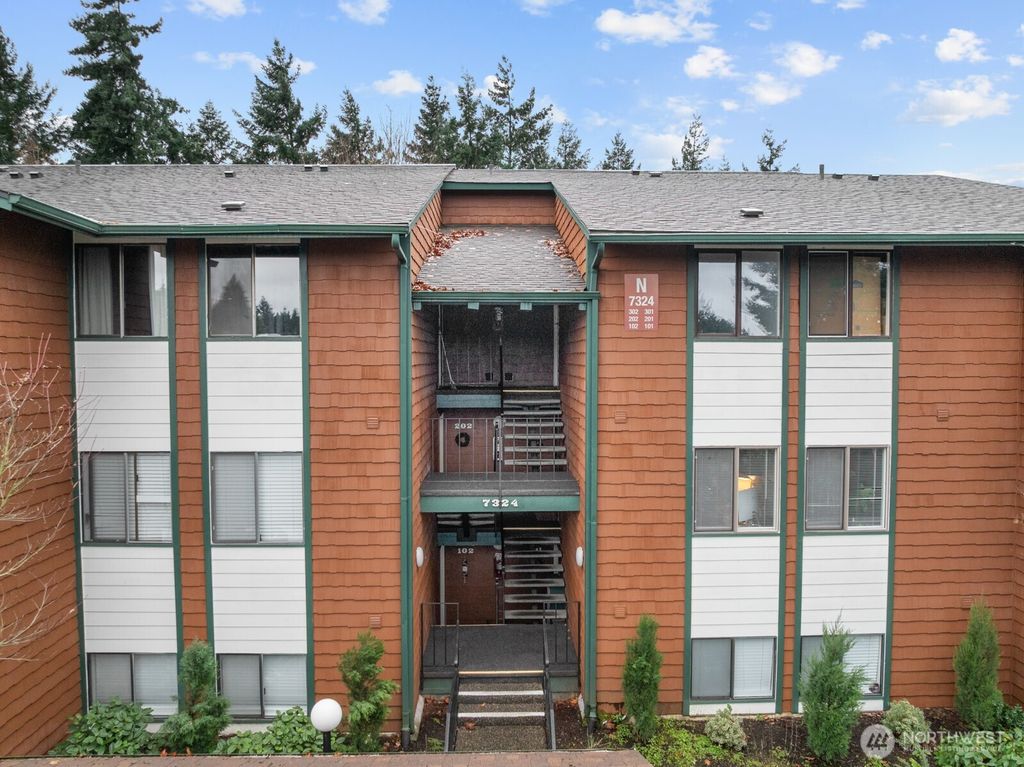 Photo of 7324 N Skyview Place #N202, Tacoma, WA 98406 (MLS # 2459597)