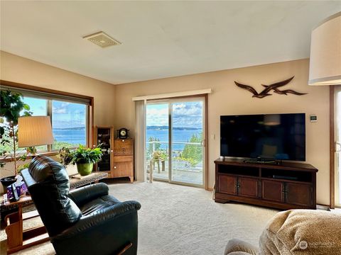 A home in Camano Island