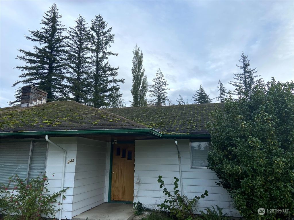 Photo of 244 5th Street, Gold Bar, WA 98251 (MLS # 2308141)