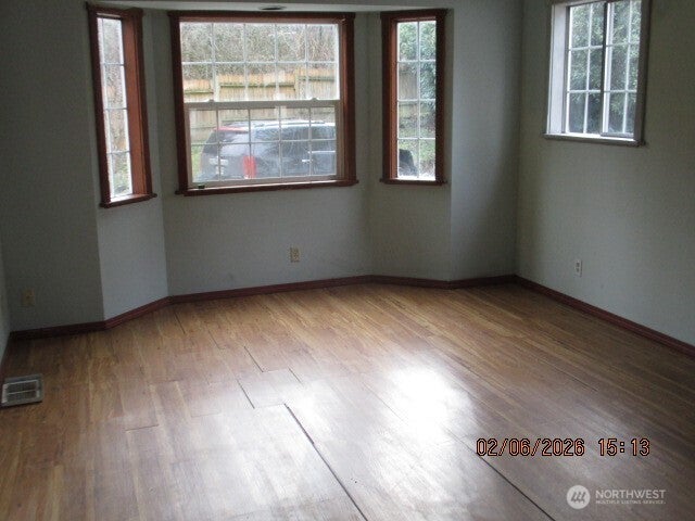 130 W Kinkaid