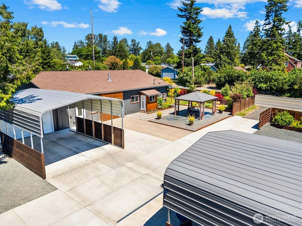 Photo of 3275 Bennett Drive, Bellingham, WA 98225 (MLS # 2567921)