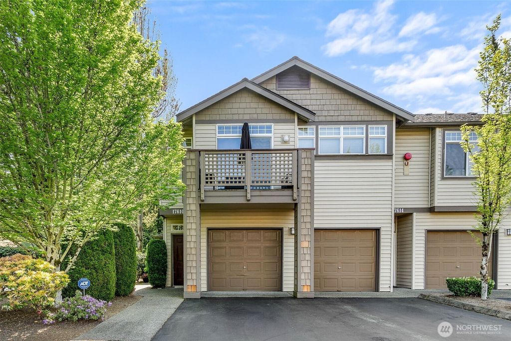 Photo of 17610 134th Lane SE, Renton, WA 98058 (MLS # 2407993)