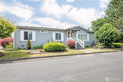 Photo of 600 Egret Lane, Longview, WA 98632 (MLS # 2553033)