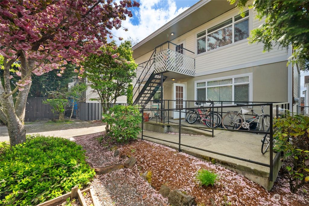 Photo of 1135 N 93rd Street, Seattle, WA 98103 (MLS # 2231223)