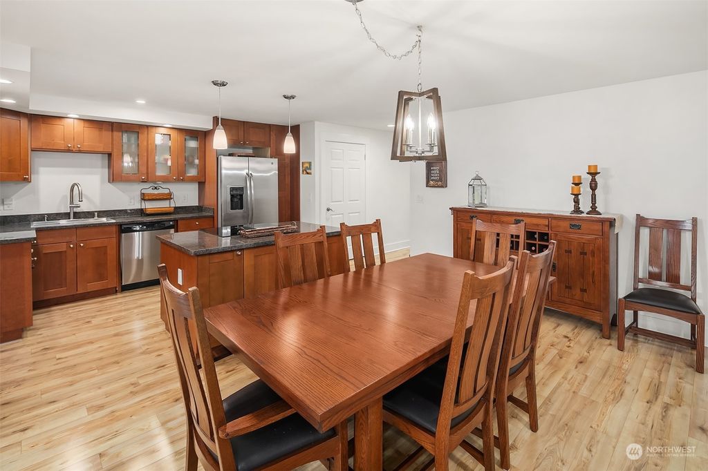 Photo of 515 Walnut Street #1, Edmonds, WA 98020 (MLS # 2205319)