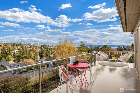 Photo of 3026 38th Avenue W, Seattle, WA 98199 (MLS # 2488285)