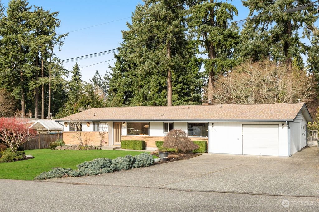 Photo of 10121 240th Place SW, Edmonds, WA 98020 (MLS # 2199922)