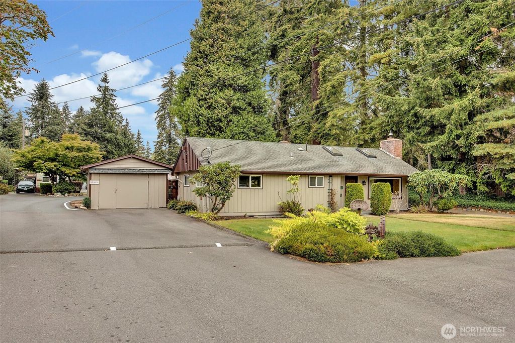 Photo of 5717 186th Place SW, Lynnwood, WA 98037 (MLS # 2547801)