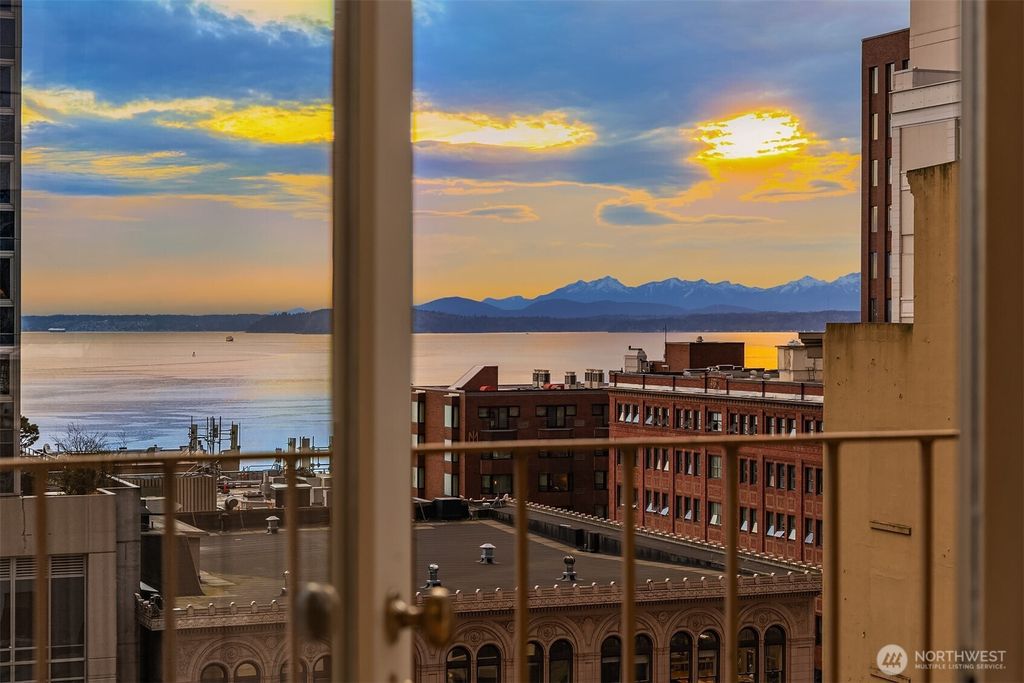 Photo of 1519 3rd Avenue #801, Seattle, WA 98101 (MLS # 2494560)