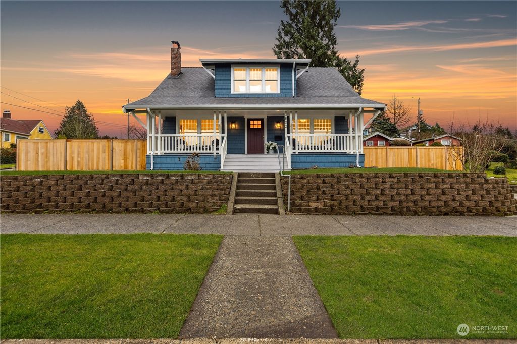 Photo of 3802 42nd Avenue SW, Seattle, WA 98116 (MLS # 2195897)