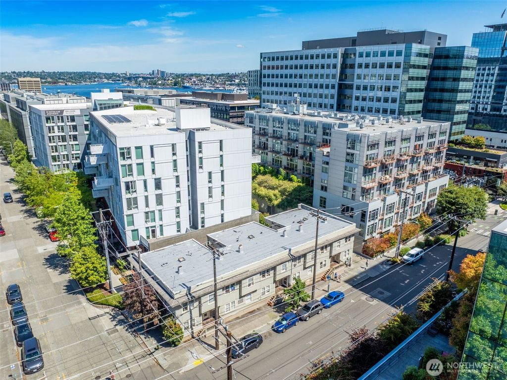 Photo of 800 Harrison Street, Seattle, WA 98109 (MLS # 2428136)