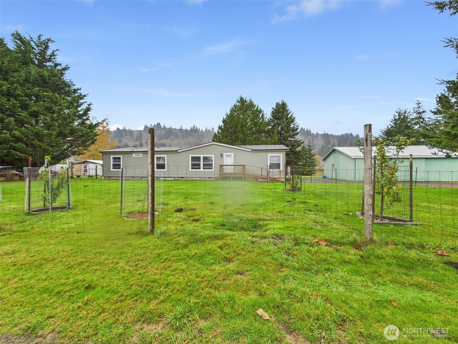 27 Garden Tracts Road