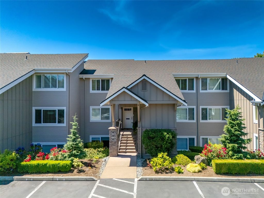 Photo of 345 101st Ave SE Ave, Bellevue, WA 98004 (MLS # 2408969)