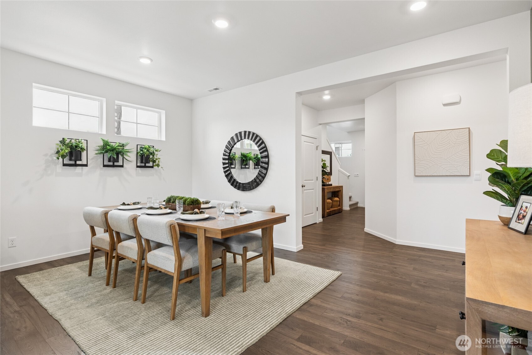 281 Cremini Loop SE 33