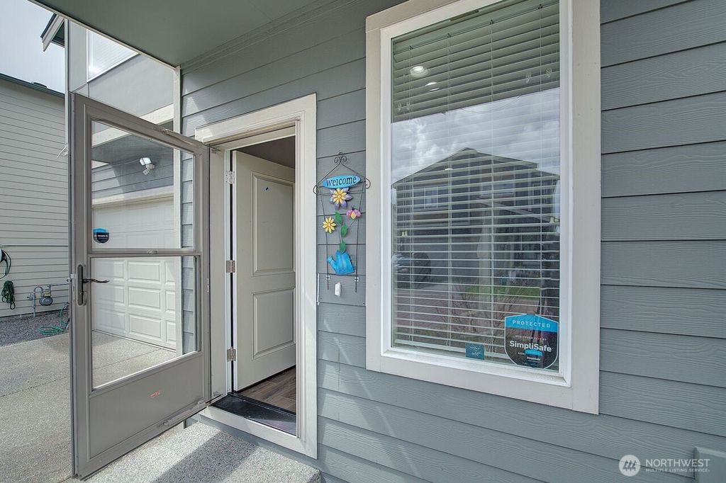 Photo of 2520 176th Place NE, Marysville, WA 98271 (MLS # 2506815)