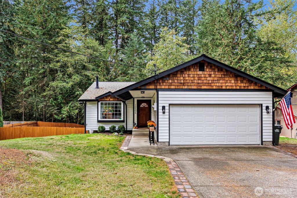 Photo of 10506 Minterwood Drive NW, Gig Harbor, WA 98329 (MLS # 2447899)