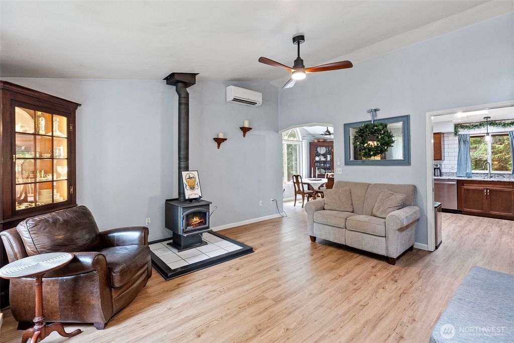 Photo of 10506 Minterwood Drive NW, Gig Harbor, WA 98329 (MLS # 2447899)