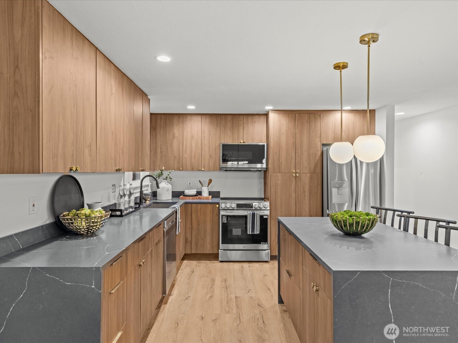 19104 17th Avenue NW