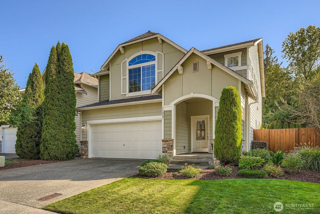 Photo of 11847 SE 176th Court, Renton, WA 98058 (MLS # 2426431)