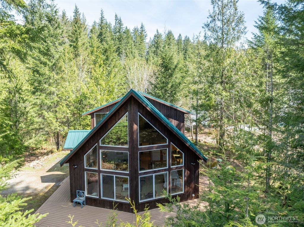 Photo of 69550 NE 130th Street, Skykomish, WA 98288 (MLS # 2360196)