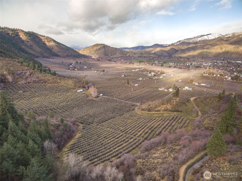 Photo of 0 Tigner Road, Cashmere, WA 98815 (MLS # 2476538)
