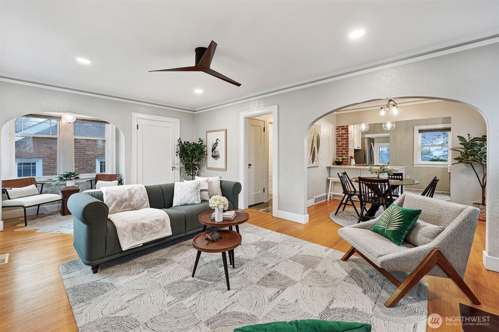 Photo of 9231 39th Avenue S, Seattle, WA 98118 (MLS # 2496188)