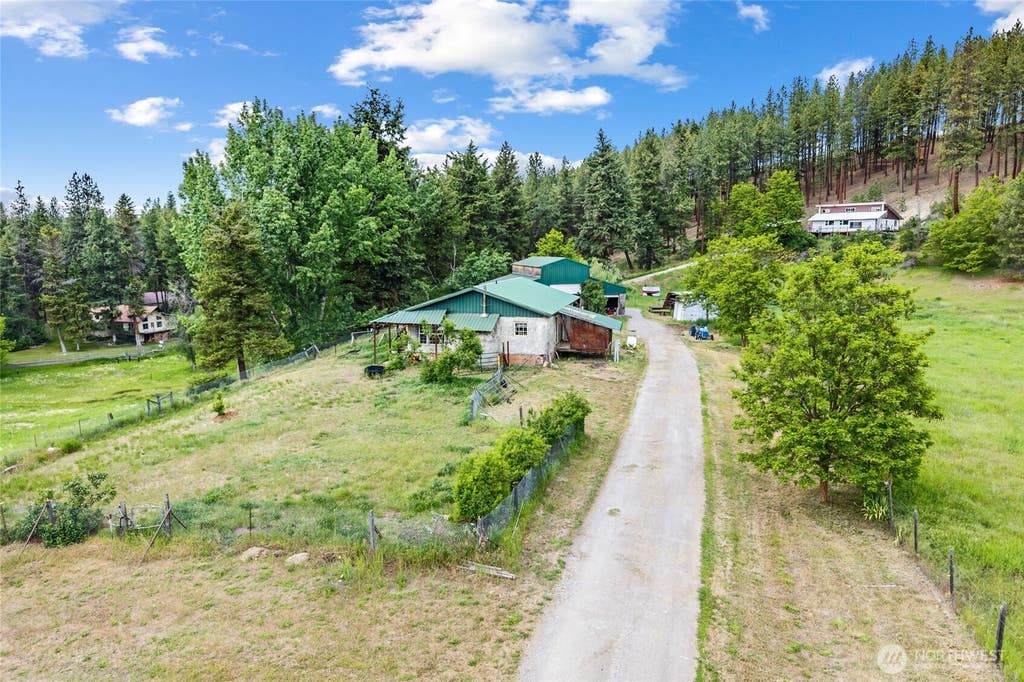 Photo of 637 Hwy 20 E, Colville, WA 99114 (MLS # 2535780)