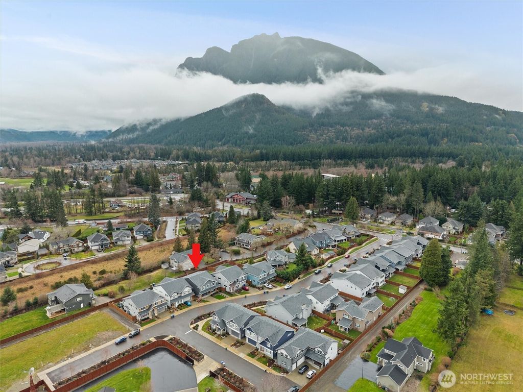 Photo of 740 SE 8th Street, North Bend, WA 98045 (MLS # 2485564)