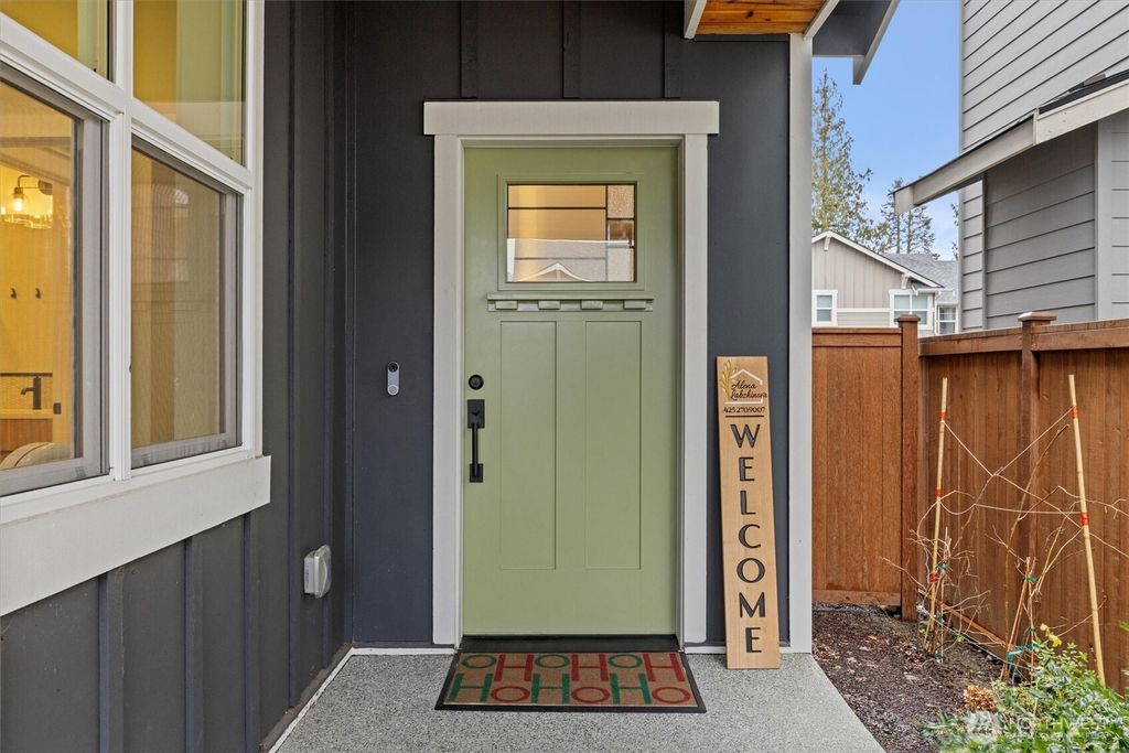 Photo of 740 SE 8th Street, North Bend, WA 98045 (MLS # 2485564)