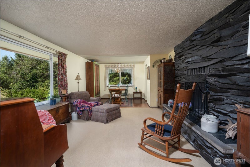 24201 42nd Avenue E