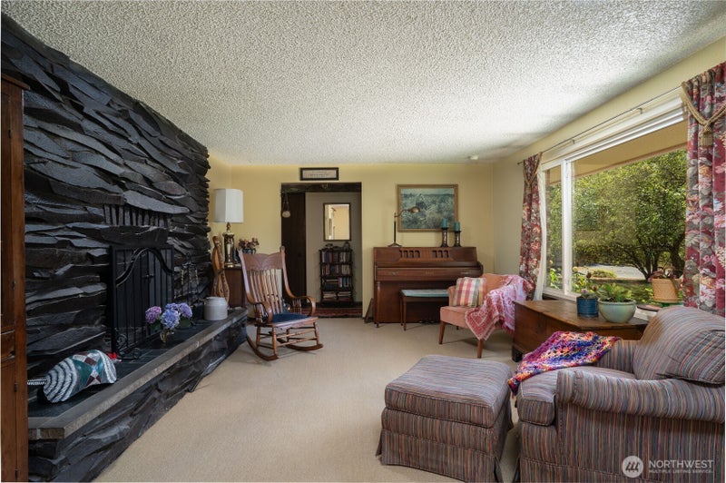 24201 42nd Avenue E