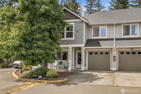 Photo of 17716 79th Avenue Ct E, Puyallup, WA 98375 (MLS # 2555669)
