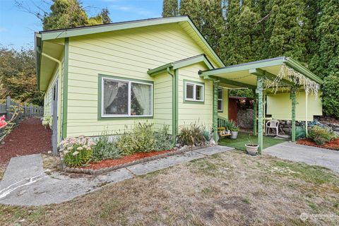 A home in Bremerton