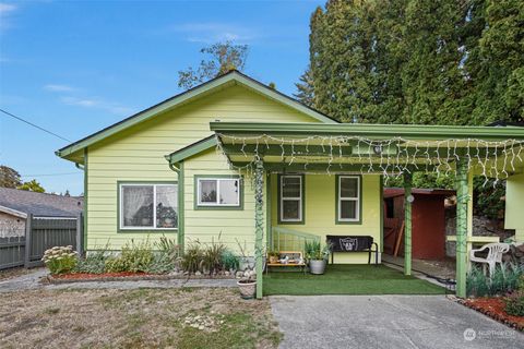 A home in Bremerton