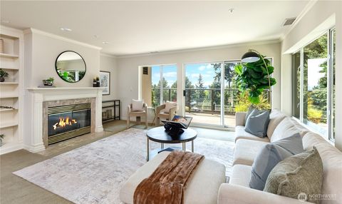 Photo of 11122 NE 41st Drive #35, Kirkland, WA 98033 (MLS # 2559198)