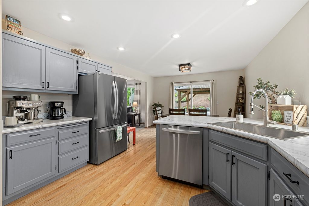 Photo of 815 Darwins Way, Granite Falls, WA 98252 (MLS # 2243868)
