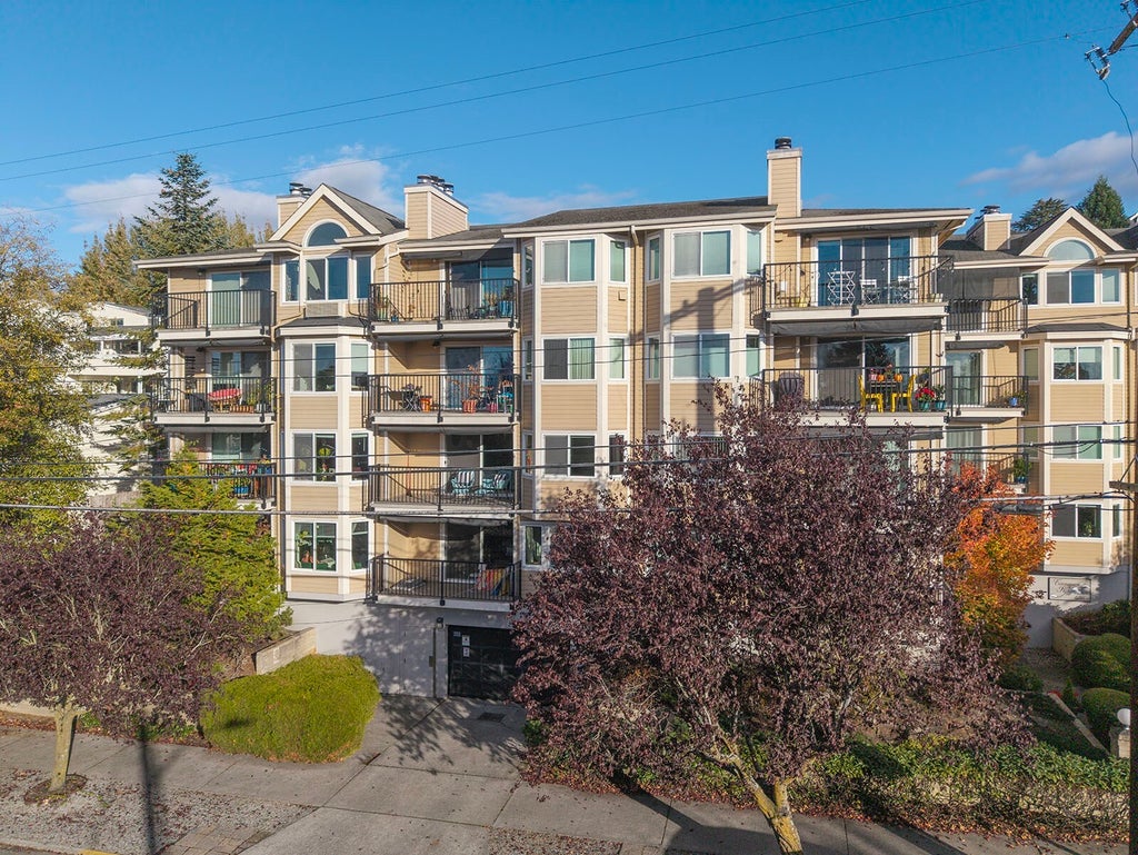 Photo of 6910 California Avenue SW #24, Seattle, WA 98136 (MLS # 2598957)