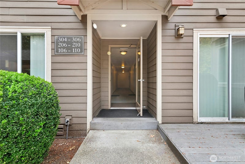 700 Front St. S E110