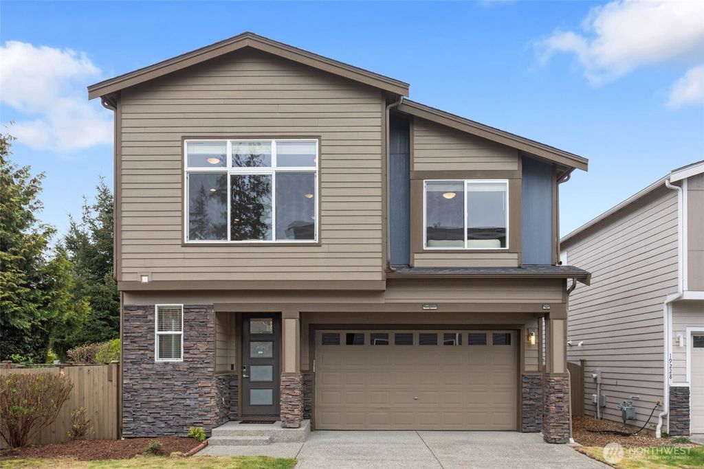 Photo of 19230 37th Drive SE #4, Bothell, WA 98012 (MLS # 2501270)