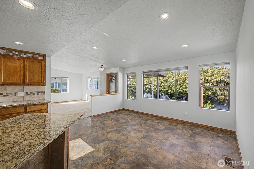 Photo of 1402 22nd Street NE #509, Auburn, WA 98002 (MLS # 2499113)