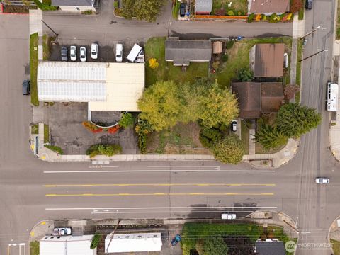 Photo of 3511 Everett Avenue, Everett, WA 98204 (MLS # 2445831)