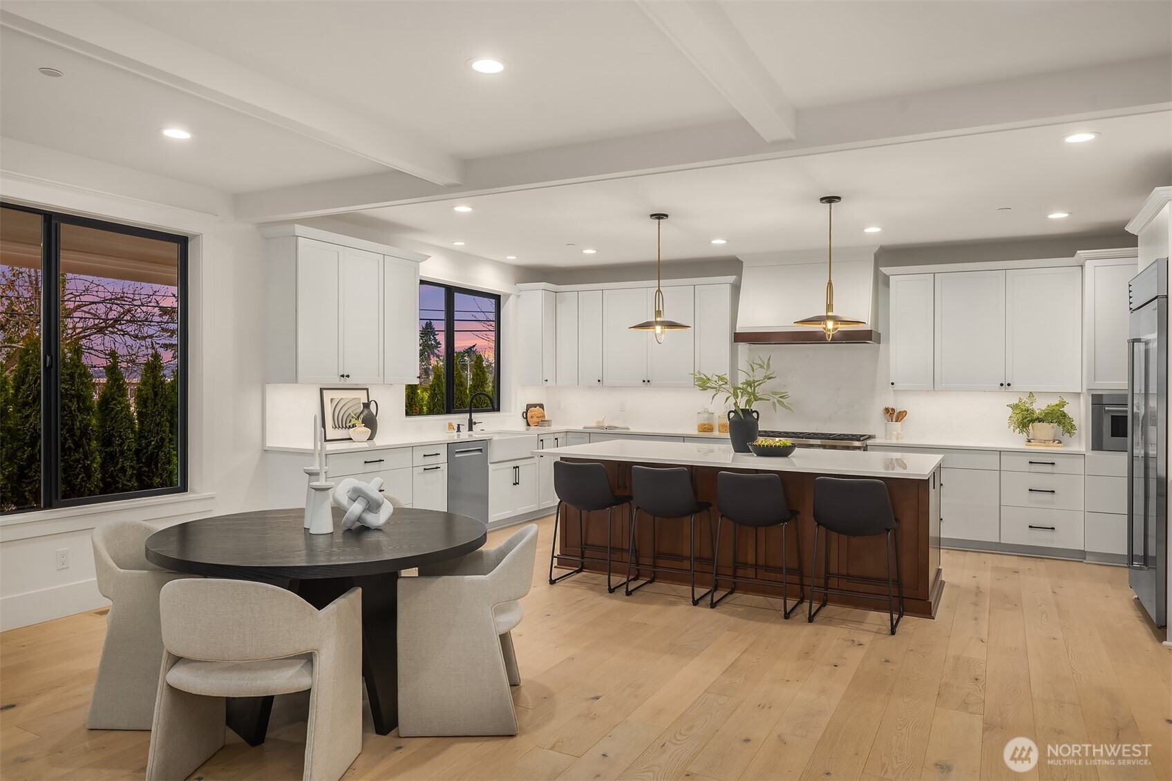 6571 102nd Avenue NE