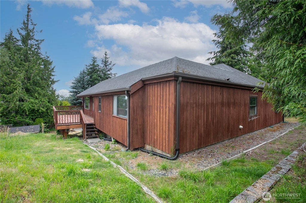 Photo of 2526 Vining Street, Bellingham, WA 98226 (MLS # 2543242)